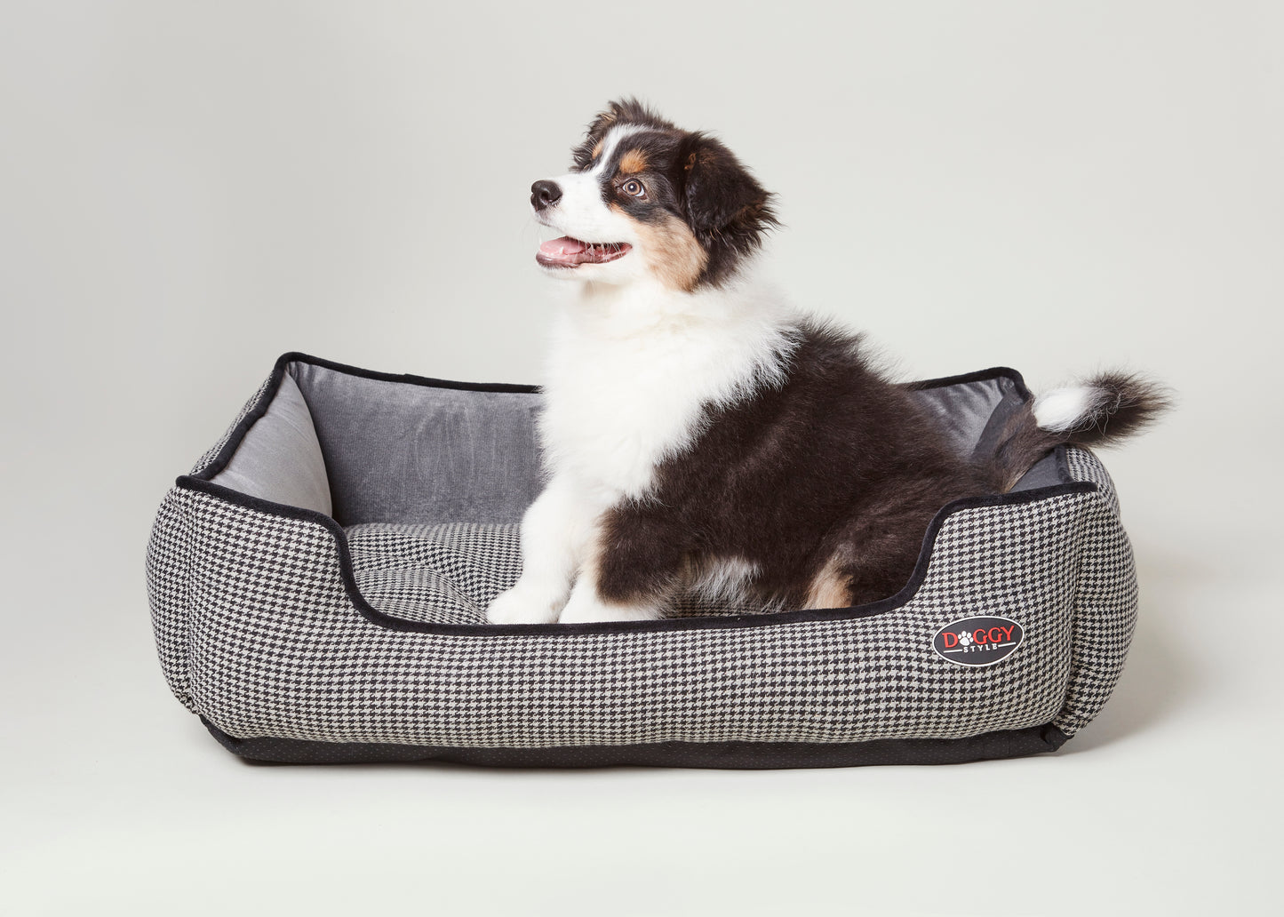 SNUGGLER | HOUNDSTOOTH GREY